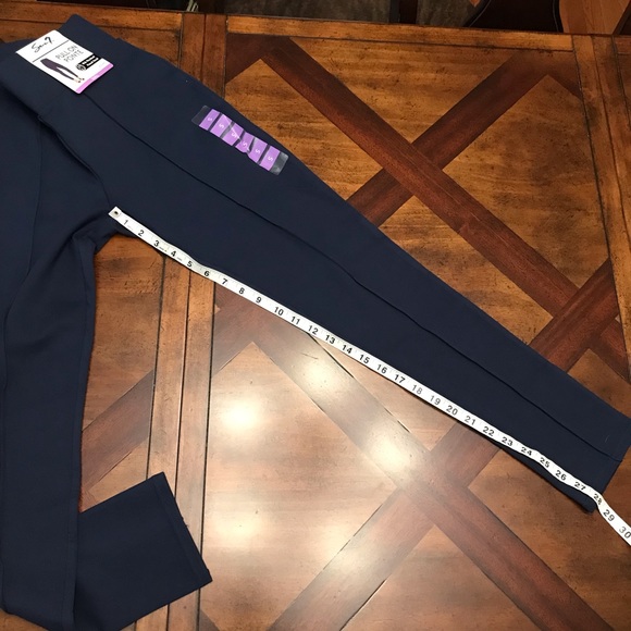 Seven pull on Ponte Leggings - Picture 8 of 10